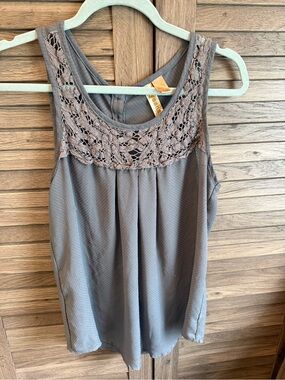 Eyeshadow Gray Lace Tank Top